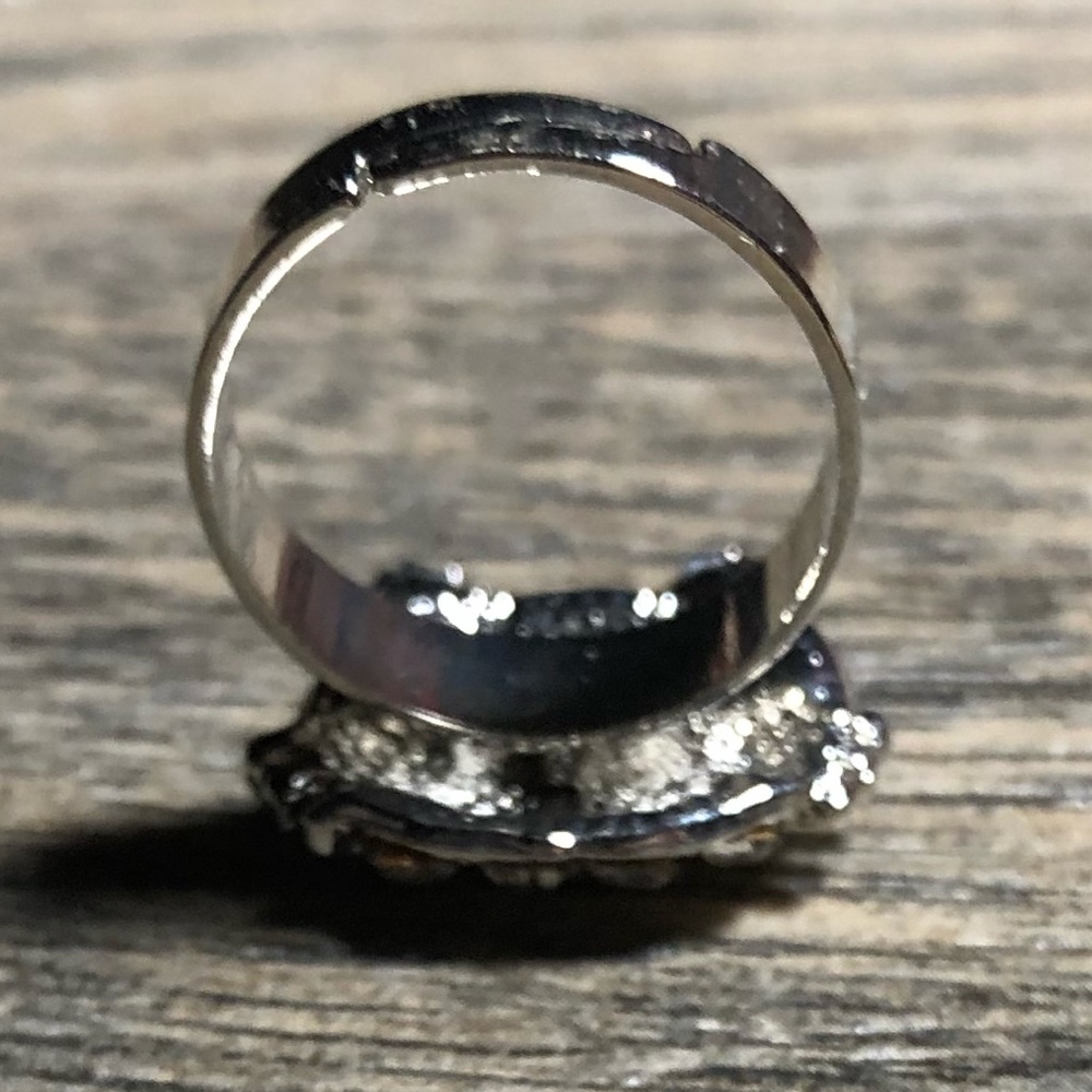 Hello Kitty Rhinestone Ring - Picture 5 of 5